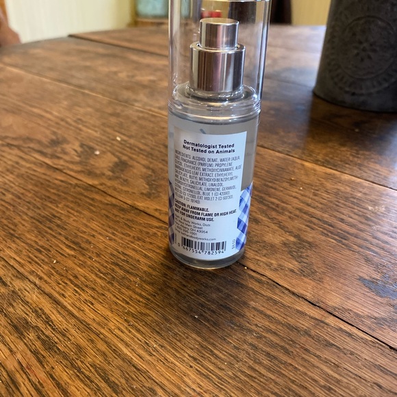 🌟Gingham by Bath & Body Works - Picture 2 of 2